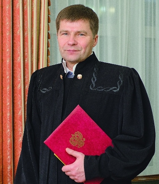 Юристы