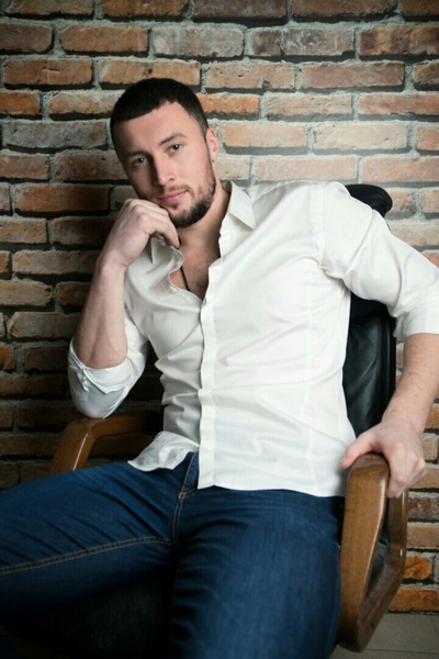 Именинник дня — Александр Новоселов