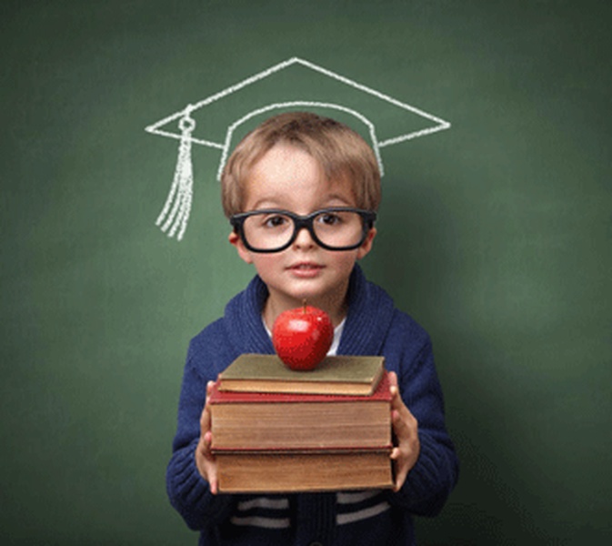 Опрос: нужно ли школьникам знать о кредите?