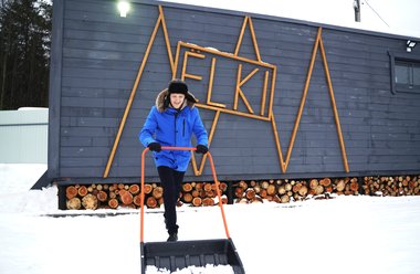 Как парень  из Омутнинска ночевал  на вокзале, мылся в Вятке  и после 30 попыток  смог создать два успешных бизнеса