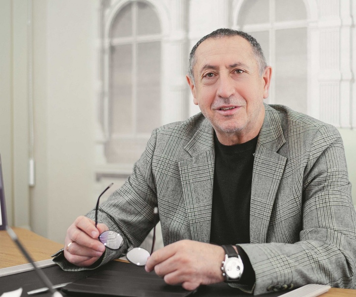 "Корона" поправила корону